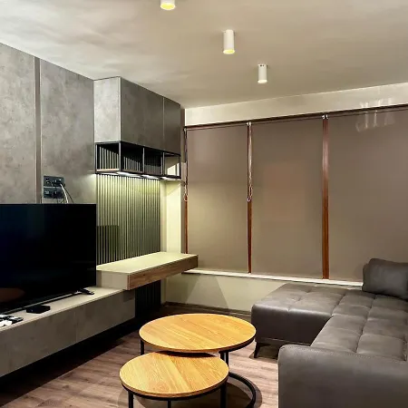 Markapart 1 - Center - Sleeps 5 Apartment Ruse